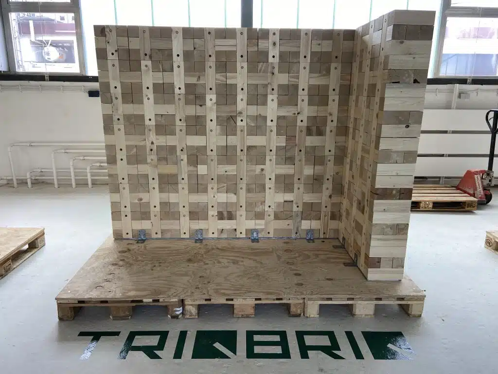 TRIQBRIQ Rohbausystem aus rückgebautem Holz. Foto: TRIQBRIQ