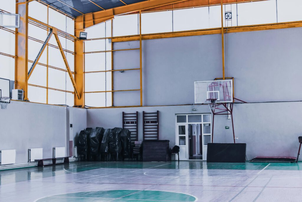 Symbolbild Sporthalle, Quelle: Diana via pexels