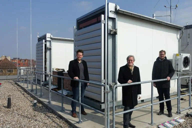 Am Projekt iClimaBuilt beteiligt: Prof. Robert Böhm, Prof. Klaus Holschemacher, Alexander Kahnt von der HTWK Leipzig. (v.l.n.r.; Foto: HTWK Leipzig)