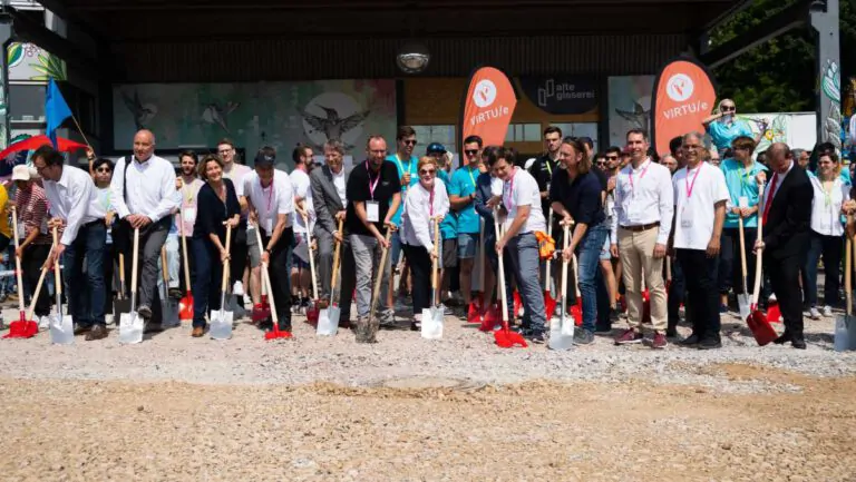 Mit dem offiziellen Spatenstich am 19. Mai hat die Aufbauphase des Solar Decathlon begonnen. Zwei Wochen lang haben die internationalen Studierenden-Teams Zeit, ihre klimafreundlichen Häuser in Wuppertal zu bauen. Foto: © SDE 21-22