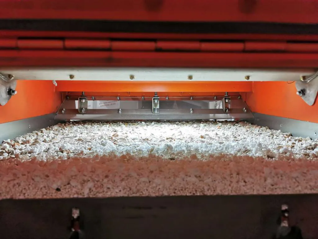 Sortierversuch bei IFE Aufbereitungstechnik GmbH – Blick in die Anlage, Foto: IFE Aufbereitungstechnik GmbH