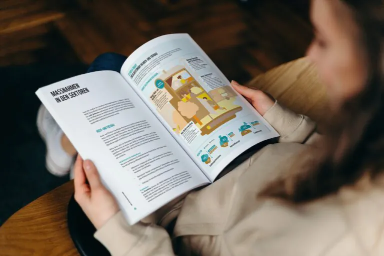 Blick auf den Sektor Hoch- und Tiefbau in der 140-seitigen Broschüre „Modell Deutschland Circular Economy“. Broschüreninhalt © WWF Deutschland