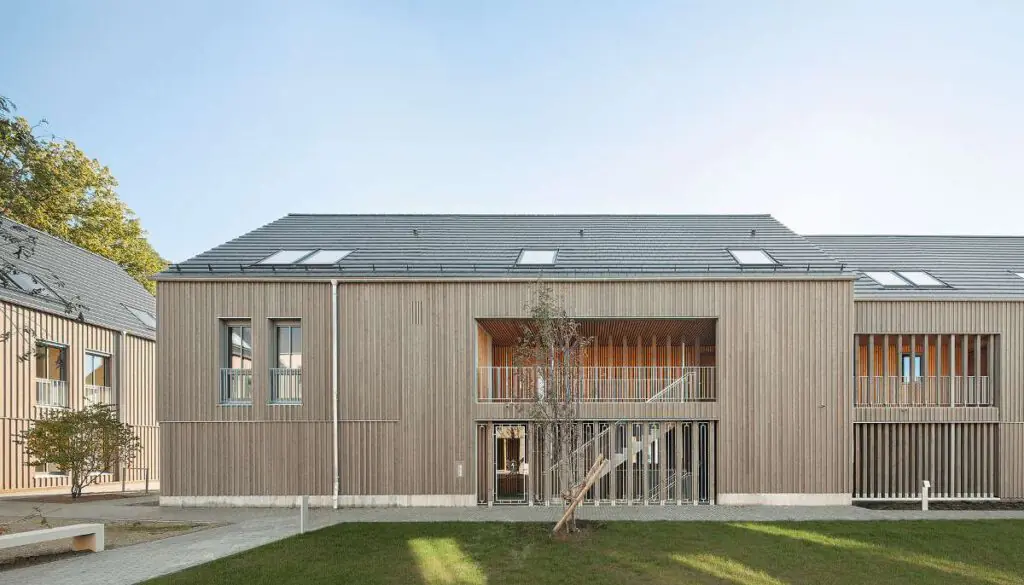 Auszeichnung: Holzbauwohnanlage in Nürnberg von Köppen Rumetsch Architekten, Nürnberg (Außenaufnahme);Quelle: Köppen Rumetsch Architekten, Nürnberg / Foto: Anastasia Hermann